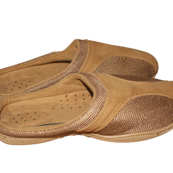 CLEARANCE SALE Women's Dearfoams Slippers tan slipon style comfy NWOT's size 8 - Picture 2 of 6